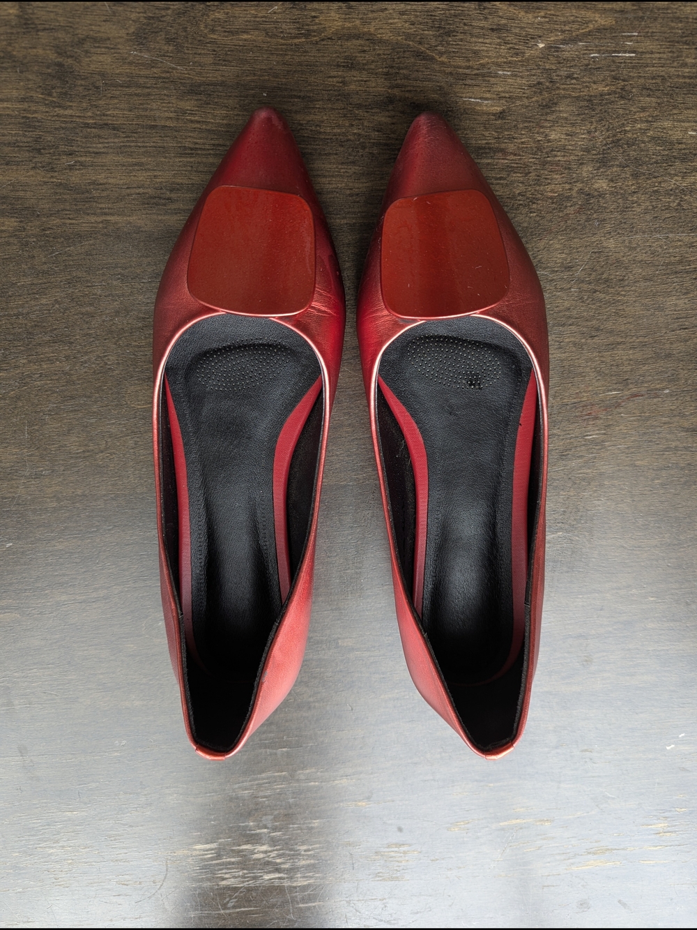 Red Pointed Toe Women's Flats - Sleek Everyday Style